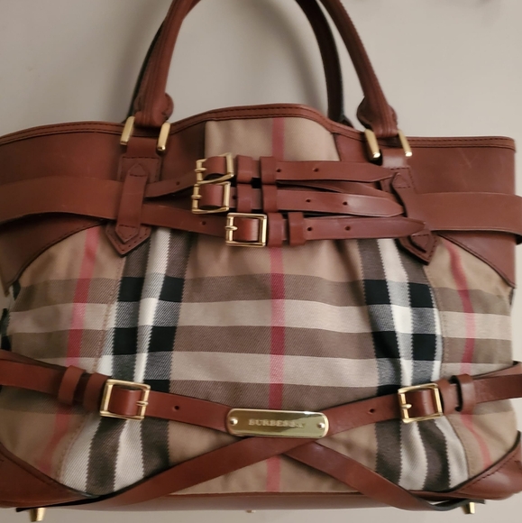 Burberry Large Landscape Lynher House Check Canvas & Smooth Leather Tote Bag - Picture 2 of 16